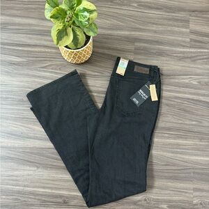DKNY Mid-Rise Boot Cut Jeans Size 8 Black NWT